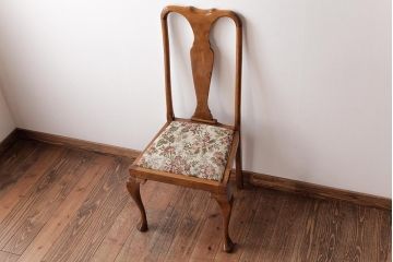 アンティーク家具　フランスアンティーク　パーチ材　シックな花柄の座面のダイニングチェア(ワークチェア、椅子)