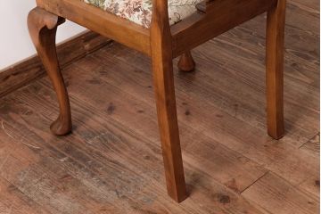 アンティーク家具　フランスアンティーク　パーチ材　シックな花柄の座面のダイニングチェア(ワークチェア、椅子)