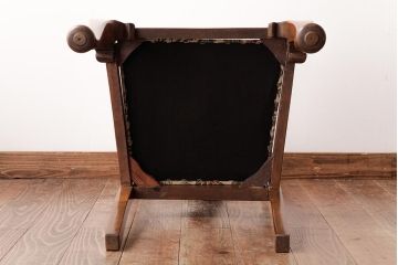 アンティーク家具　フランスアンティーク　パーチ材　シックな花柄の座面のダイニングチェア(ワークチェア、椅子)