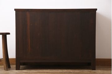 和製アンティーク　リメイク家具　草花モチーフの金具が上品な箪笥ローボード(テレビボード、衣装箪笥)