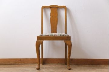 アンティーク家具　フランスアンティーク　バーチ材　上品でいて愛らしい雰囲気漂うダイニングチェア(ワークチェア、椅子)