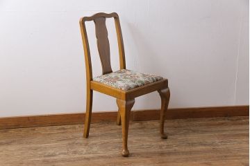 アンティーク家具　フランスアンティーク　バーチ材　上品でいて愛らしい雰囲気漂うダイニングチェア(ワークチェア、椅子)