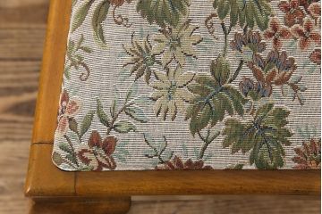 アンティーク家具　フランスアンティーク　バーチ材　上品でいて愛らしい雰囲気漂うダイニングチェア(ワークチェア、椅子)