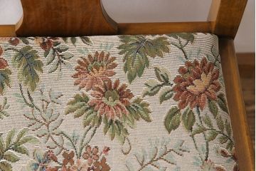 アンティーク家具　フランスアンティーク　バーチ材　上品でいて愛らしい雰囲気漂うダイニングチェア(ワークチェア、椅子)