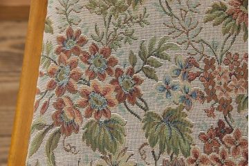 アンティーク家具　フランスアンティーク　バーチ材　上品でいて愛らしい雰囲気漂うダイニングチェア(ワークチェア、椅子)