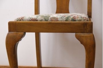 アンティーク家具　フランスアンティーク　バーチ材　上品でいて愛らしい雰囲気漂うダイニングチェア(ワークチェア、椅子)