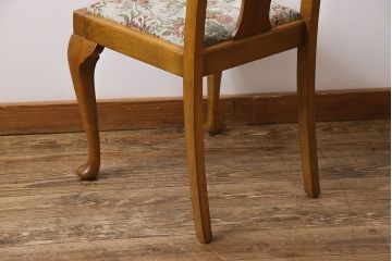 アンティーク家具　フランスアンティーク　バーチ材　上品でいて愛らしい雰囲気漂うダイニングチェア(ワークチェア、椅子)