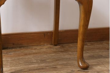 アンティーク家具　フランスアンティーク　バーチ材　上品でいて愛らしい雰囲気漂うダイニングチェア(ワークチェア、椅子)(1)