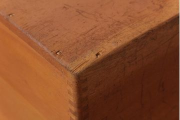 アンティーク雑貨　昭和レトロ　大きな積み木【長方形・大】(スツール、飾り台、花台、ディスプレイ雑貨)(1)