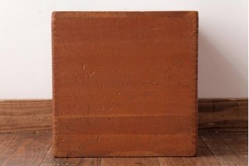 アンティーク雑貨　昭和レトロ　色々使える!大きな積み木【立方体・大】(スツール、飾り台、花台、ディスプレイ雑貨)