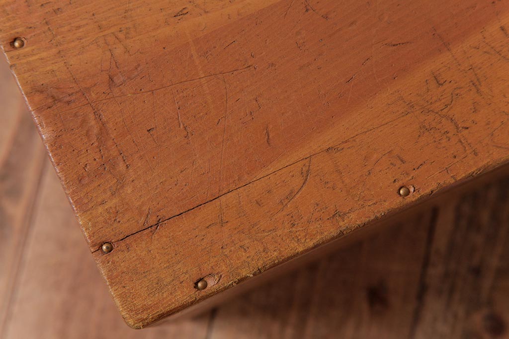 アンティーク雑貨　昭和レトロ　色々使える!大きな積み木【立方体・大】(スツール、飾り台、花台、ディスプレイ雑貨)