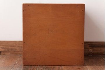 アンティーク雑貨　昭和レトロ　色々使える!大きな積み木【立方体・大】(スツール、飾り台、花台、ディスプレイ雑貨)(2)