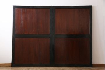 和製アンティーク　ヒノキ材　漆塗り　大振りで存在感のある帯戸(板戸、引き戸、建具)2枚セット(1)