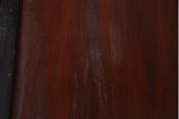 和製アンティーク　ヒノキ材　漆塗り　大振りで存在感のある帯戸(板戸、引き戸、建具)2枚セット(1)