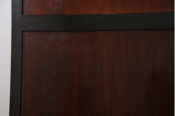和製アンティーク　ヒノキ材　漆塗り　大振りで存在感のある帯戸(板戸、引き戸、建具)2枚セット(1)