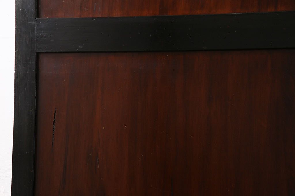 和製アンティーク　ヒノキ材　漆塗り　大振りで存在感のある帯戸(板戸、引き戸、建具)2枚セット(2)