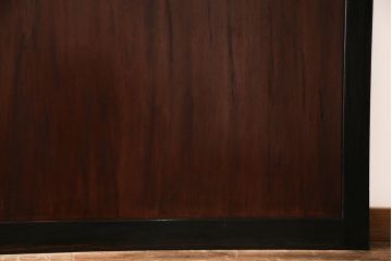 和製アンティーク　ヒノキ材　漆塗り　大振りで存在感のある帯戸(板戸、引き戸、建具)2枚セット(2)