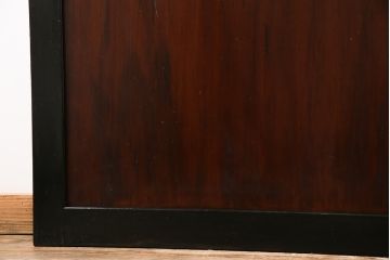 和製アンティーク　ヒノキ材　漆塗り　大振りで存在感のある帯戸(板戸、引き戸、建具)2枚セット(2)