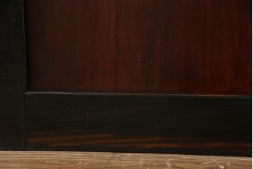 和製アンティーク　ヒノキ材　漆塗り　大振りで存在感のある帯戸(板戸、引き戸、建具)2枚セット(2)