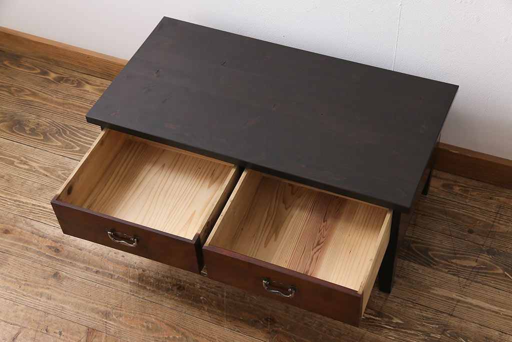 アンティーク家具　和製アンティーク　モダンな雰囲気漂う箪笥をリメイクしたセンターテーブル(ローテーブル)