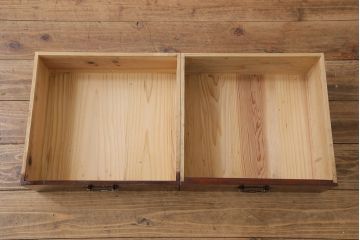 アンティーク家具　和製アンティーク　モダンな雰囲気漂う箪笥をリメイクしたセンターテーブル(ローテーブル)