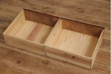 アンティーク家具　和製アンティーク　モダンな雰囲気漂う箪笥をリメイクしたセンターテーブル(ローテーブル)