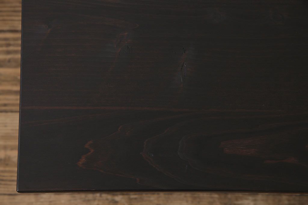 アンティーク家具　和製アンティーク　モダンな雰囲気漂う箪笥をリメイクしたセンターテーブル(ローテーブル)