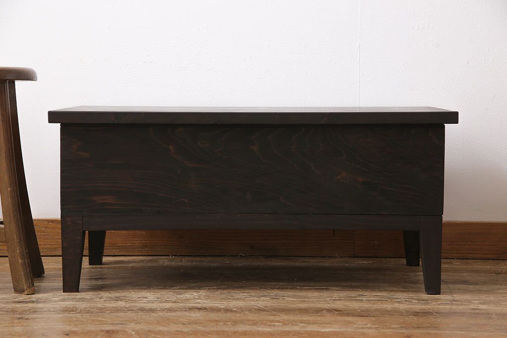 アンティーク家具　和製アンティーク　モダンな雰囲気漂う箪笥をリメイクしたセンターテーブル(ローテーブル)