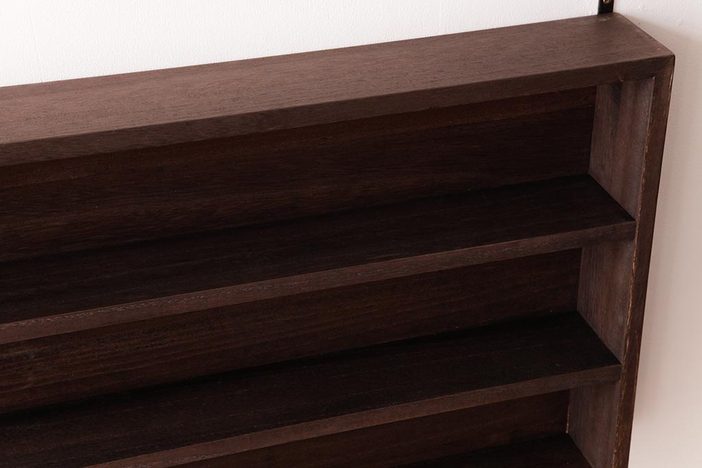 リメイク家具　桐材　柔らかな雰囲気を漂わせるウォールシェルフ・3段(壁掛け収納棚、飾り棚、ディスプレイラック)(1)