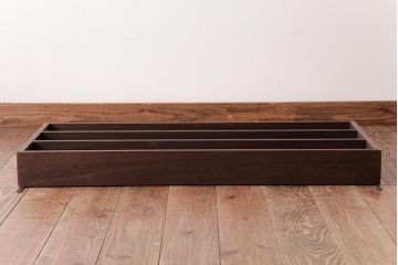 リメイク家具　桐材　柔らかな雰囲気を漂わせるウォールシェルフ・3段(壁掛け収納棚、飾り棚、ディスプレイラック)(1)