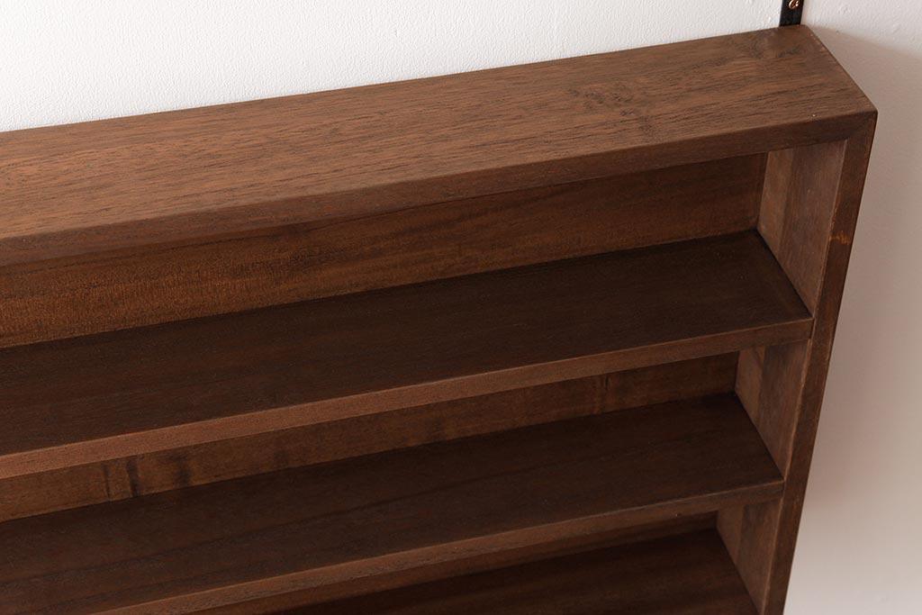 リメイク家具　桐材　柔らかな雰囲気を漂わせるウォールシェルフ・3段(壁掛け収納棚、飾り棚、ディスプレイラック)(3)