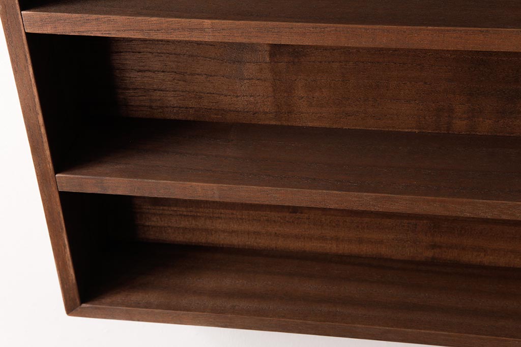 リメイク家具　桐材　柔らかな雰囲気を漂わせるウォールシェルフ・3段(壁掛け収納棚、飾り棚、ディスプレイラック)(3)