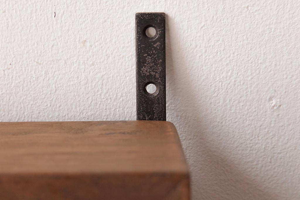 リメイク家具　桐材　柔らかな雰囲気を漂わせるウォールシェルフ・3段(壁掛け収納棚、飾り棚、ディスプレイラック)(3)