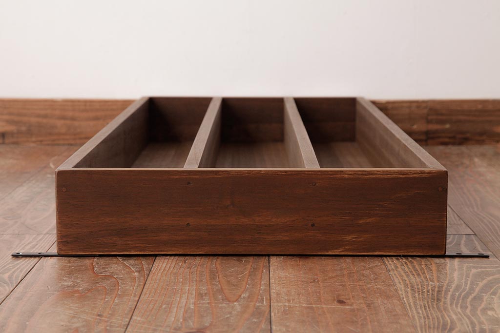 リメイク家具　桐材　柔らかな雰囲気を漂わせるウォールシェルフ・3段(壁掛け収納棚、飾り棚、ディスプレイラック)(3)