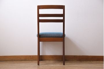 ヴィンテージ家具　北欧ビンテージ　チーク材　シンプルでスタイリッシュなダイニングチェア(チェア、椅子)