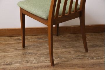 ヴィンテージ家具　ビンテージ　G-PLAN(ジープラン)　淡いグリーンのおしゃれなダイニングチェア(ワークチェア、椅子)(2)