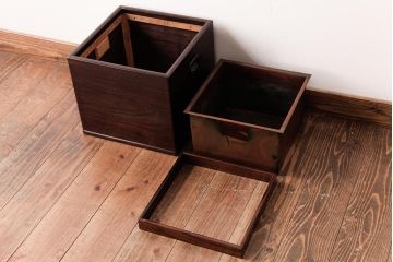 アンティーク雑貨　和製アンティーク　上手物　指物　本紫檀　上品な雰囲気漂う高級箱火鉢(角火鉢、手あぶり)