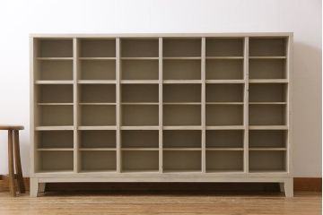 ペイント家具　リメイク　柔らかな色合いが魅力的なマス目棚(下駄箱、オープンラック、収納棚)