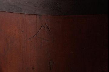 アンティーク雑貨　和製アンティーク　黒ずんだ金具の風合いが魅力的な味わいのある一斗升(一斗マス)
