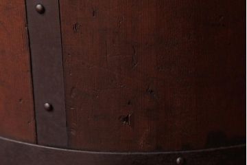 アンティーク雑貨　和製アンティーク　黒ずんだ金具の風合いが魅力的な味わいのある一斗升(一斗マス)