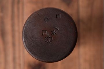 アンティーク雑貨　和製アンティーク　黒ずんだ金具の風合いが魅力的な味わいのある一斗升(一斗マス)