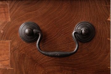 アンティーク雑貨　ビンテージ　カリン材　重厚な雰囲気漂うしっかりとした素材の木箱(収納箱、小物入れ、花梨材)