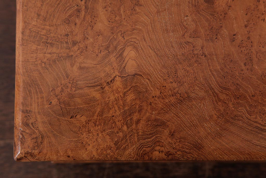 アンティーク雑貨　ビンテージ　カリン材　重厚な雰囲気漂うしっかりとした素材の木箱(収納箱、小物入れ、花梨材)