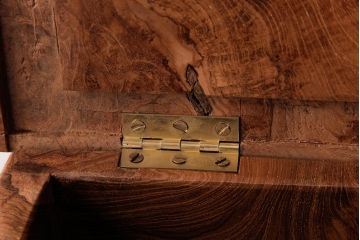 アンティーク雑貨　ビンテージ　カリン材　重厚な雰囲気漂うしっかりとした素材の木箱(収納箱、小物入れ、花梨材)