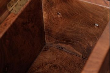 アンティーク雑貨　ビンテージ　カリン材　重厚な雰囲気漂うしっかりとした素材の木箱(収納箱、小物入れ、花梨材)