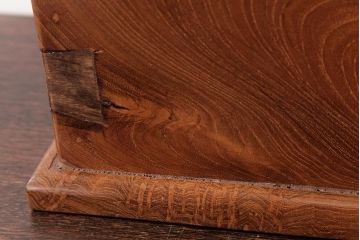 アンティーク雑貨　ビンテージ　カリン材　重厚な雰囲気漂うしっかりとした素材の木箱(収納箱、小物入れ、花梨材)