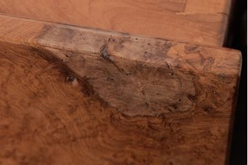 アンティーク雑貨　ビンテージ　カリン材　重厚な雰囲気漂うしっかりとした素材の木箱(収納箱、小物入れ、花梨材)