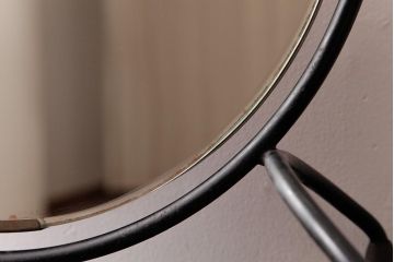 アンティーク雑貨　昭和レトロ　シャビーな風合いが素敵なビンテージスタンドミラー(卓上鏡)
