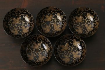 和製アンティーク　内側の絵柄が鮮やかな木製お椀(漆器、和食器)5客セット