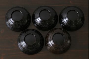和製アンティーク　内側の絵柄が鮮やかな木製お椀(漆器、和食器)5客セット